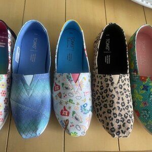 NEW 5 Pair Lot of Toms Alpargata Slip On Shoes - Five Different Designs - Size 8